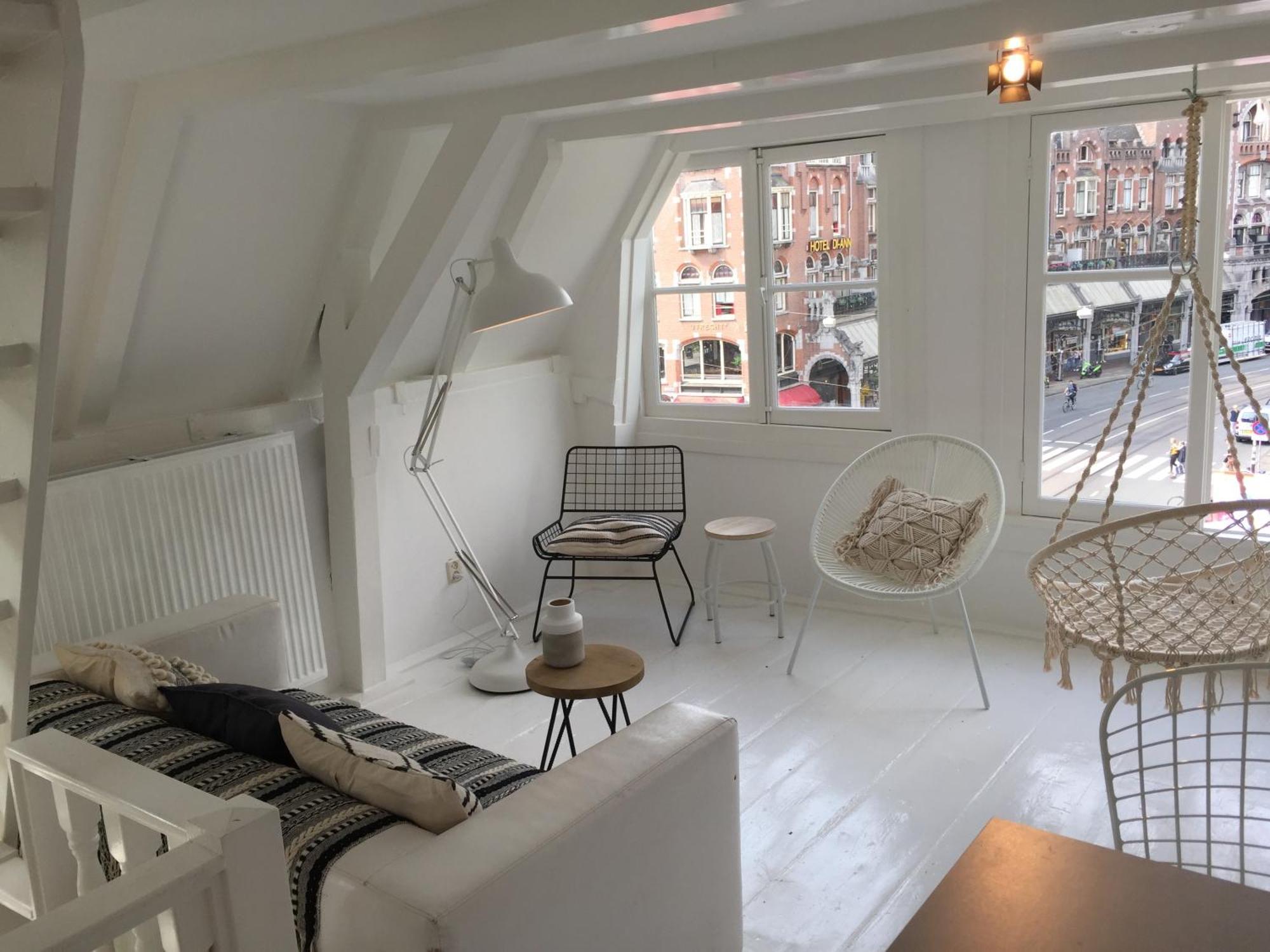 Two Bedroom Apartment In Historic Canalhouse From 1618 - City Centre Amsterdam Exterior photo