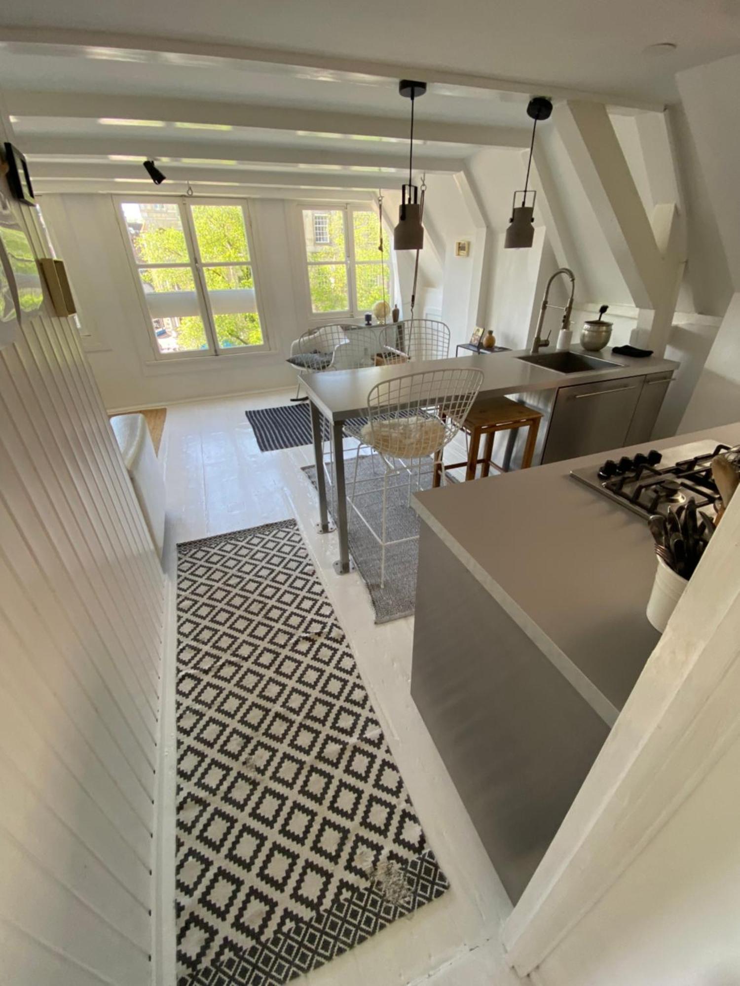 Two Bedroom Apartment In Historic Canalhouse From 1618 - City Centre Amsterdam Exterior photo